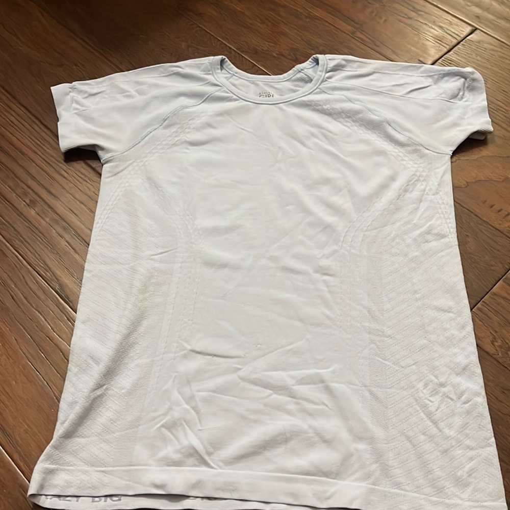 ATHLETA GIRL light purple/violet tight fit workout tee YXL… womens S